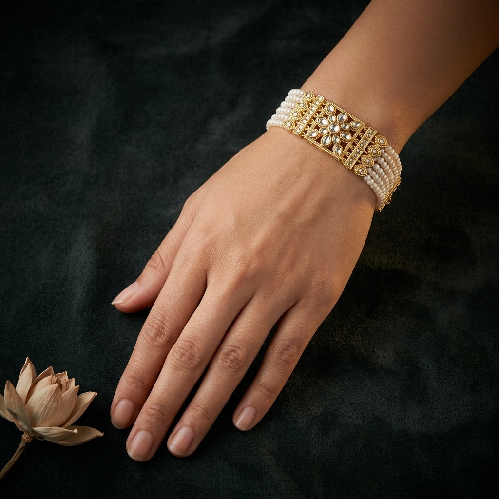 White Floral Kundan Bracelet - Mannequin