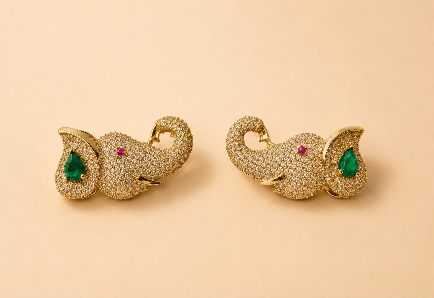 Multi Elephant Head Brooch - Mannequin