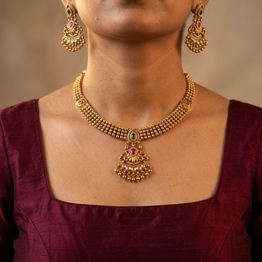 Ruby Green Textured Motif Necklace Set - Model