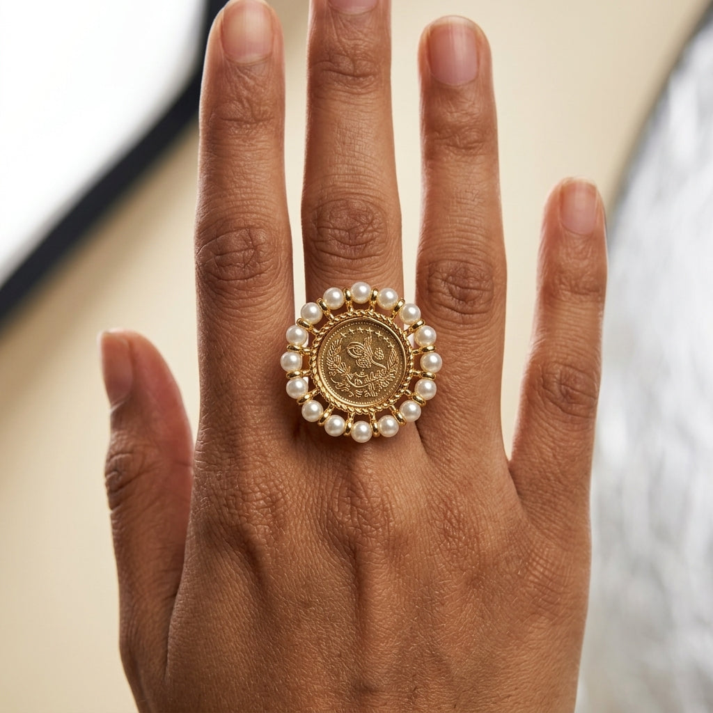 White Imperial Coin Pearl Halo Ring - Model